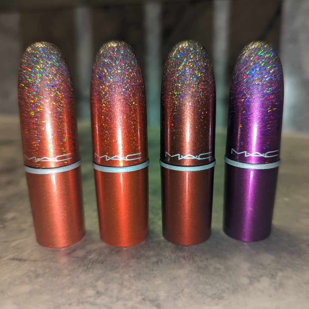 MAC Surefire Hit Mini Lipstick Holiday 2020 Ltd. Edition